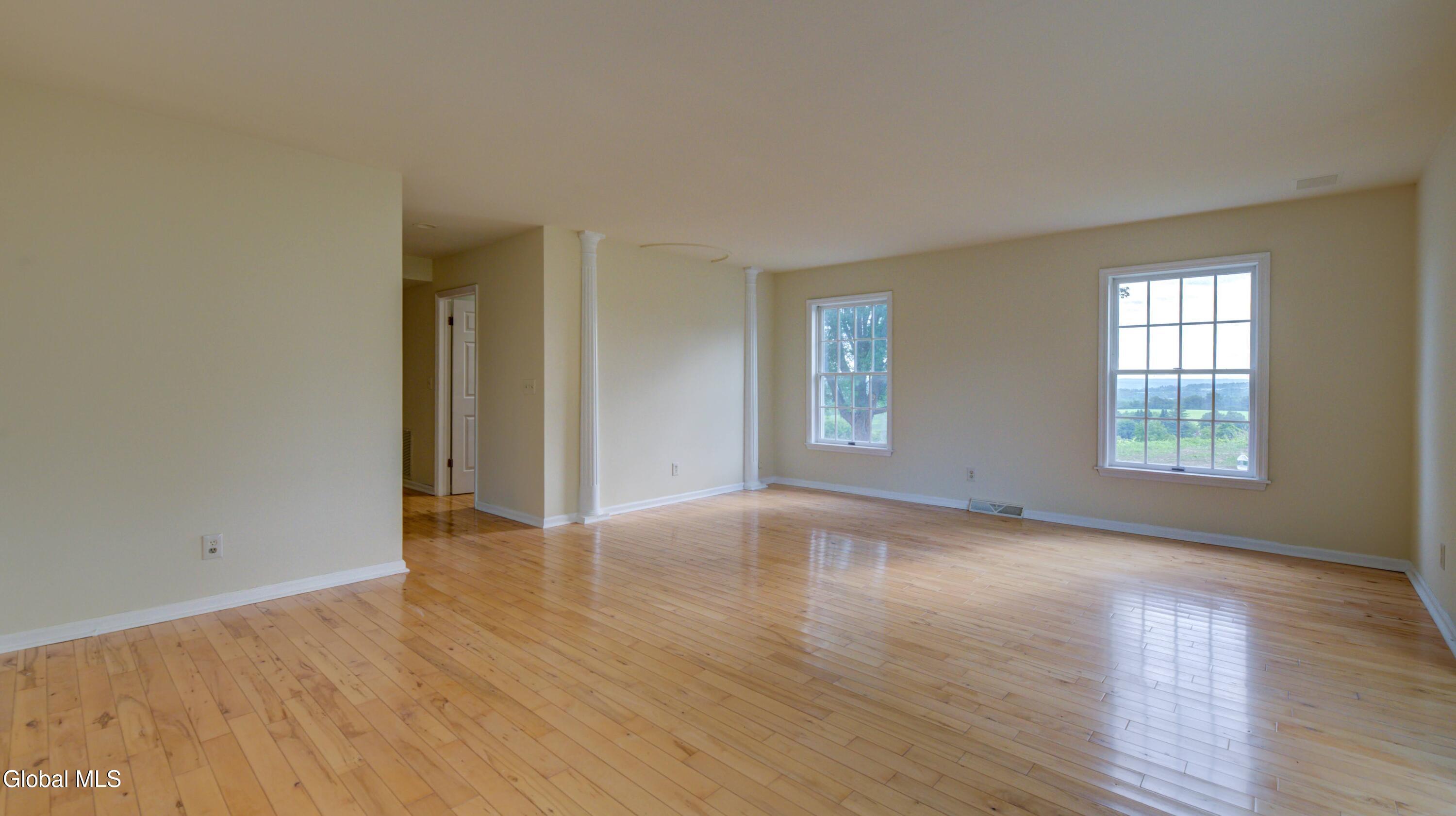 221 Denice Road Amsterdam NY 12010