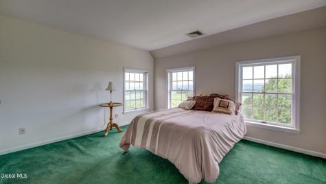 221 Denice Road Amsterdam NY 12010