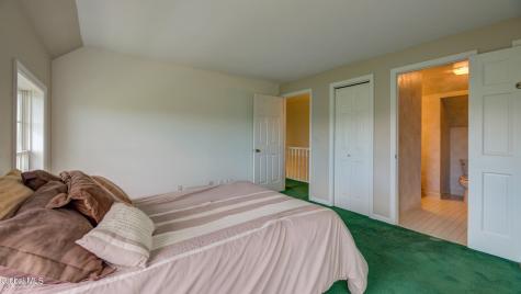 221 Denice Road Amsterdam NY 12010