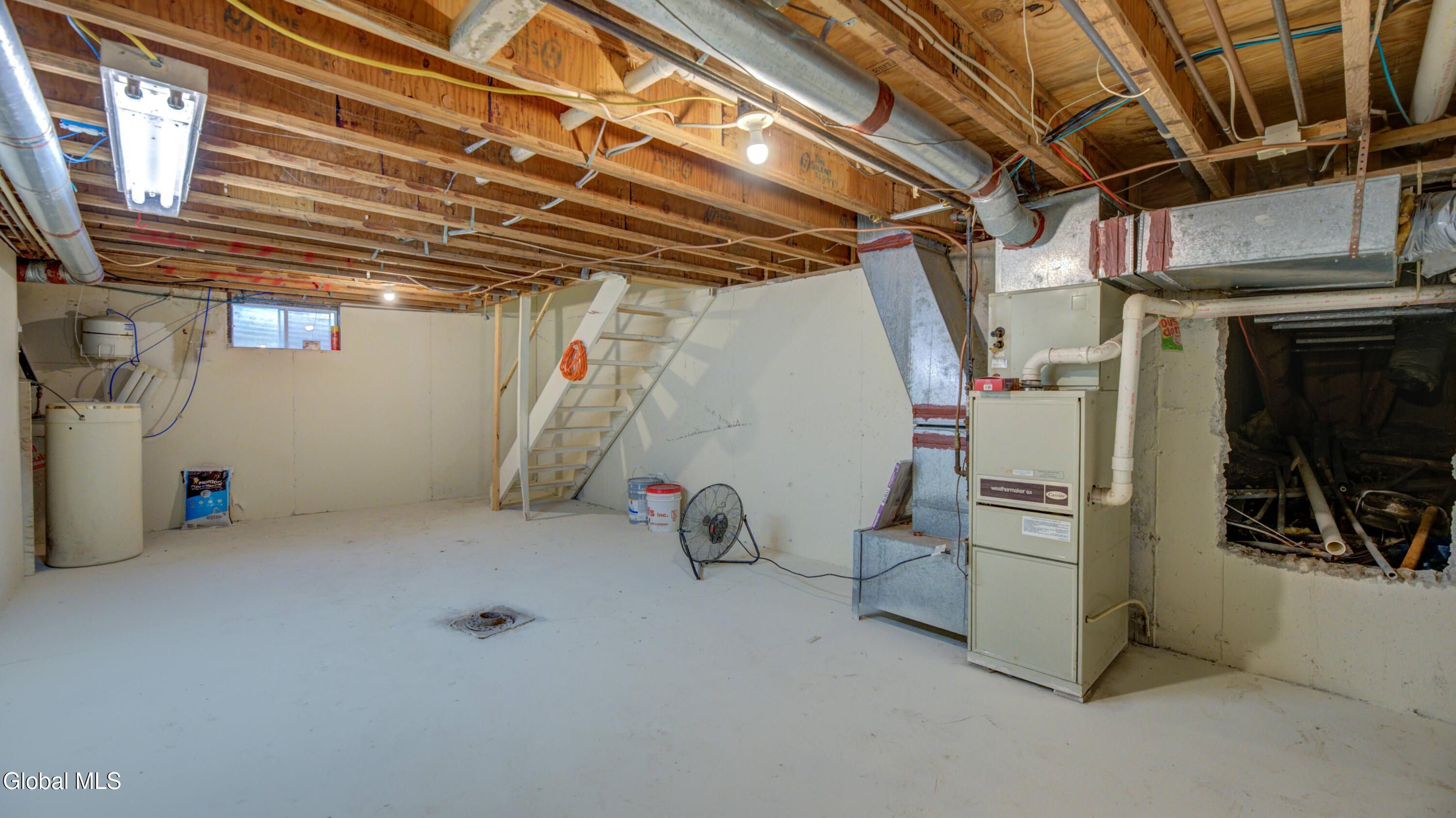221 Denice Road Amsterdam NY 12010