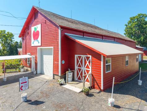 5635 Ny-40 Argyle NY 12809