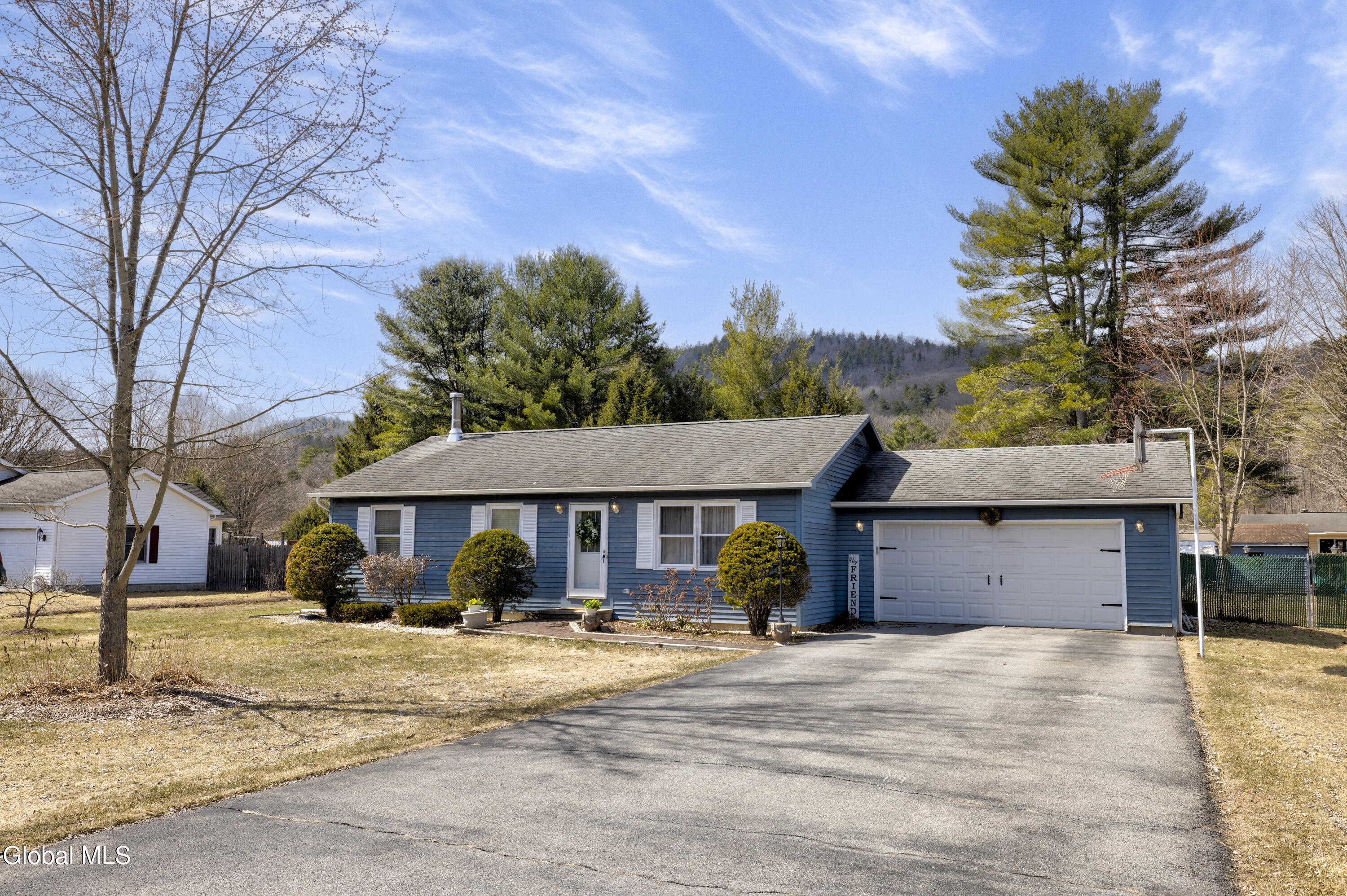 12 Pinewood Hollow Road Queensbury NY 12804
