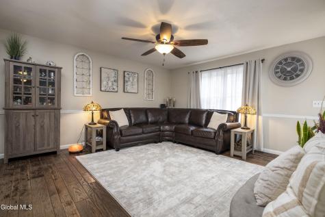 12 Pinewood Hollow Road Queensbury NY 12804