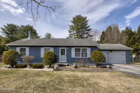 12 Pinewood Hollow Road Queensbury NY 12804
