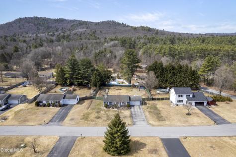 12 Pinewood Hollow Road Queensbury NY 12804