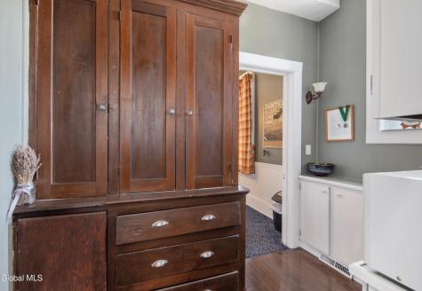 182 Ballston Avenue Saratoga Springs NY 12866