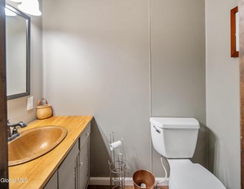 182 Ballston Avenue Saratoga Springs NY 12866