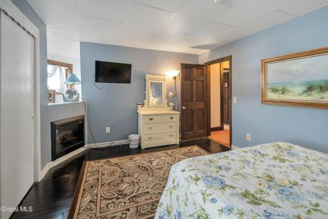 182 Ballston Avenue Saratoga Springs NY 12866