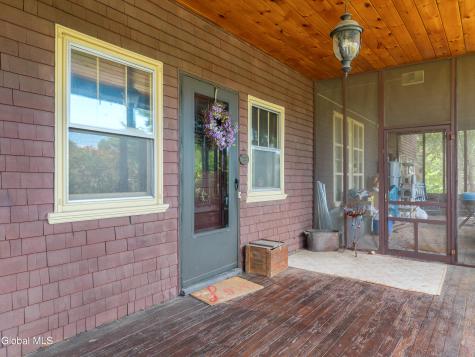 182 Ballston Avenue Saratoga Springs NY 12866