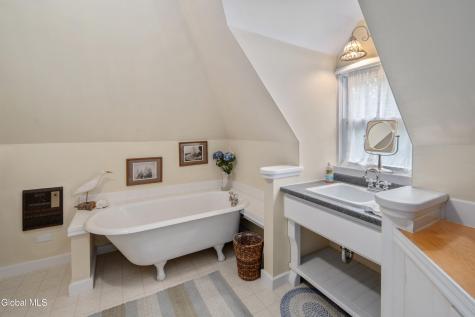 182 Ballston Avenue Saratoga Springs NY 12866