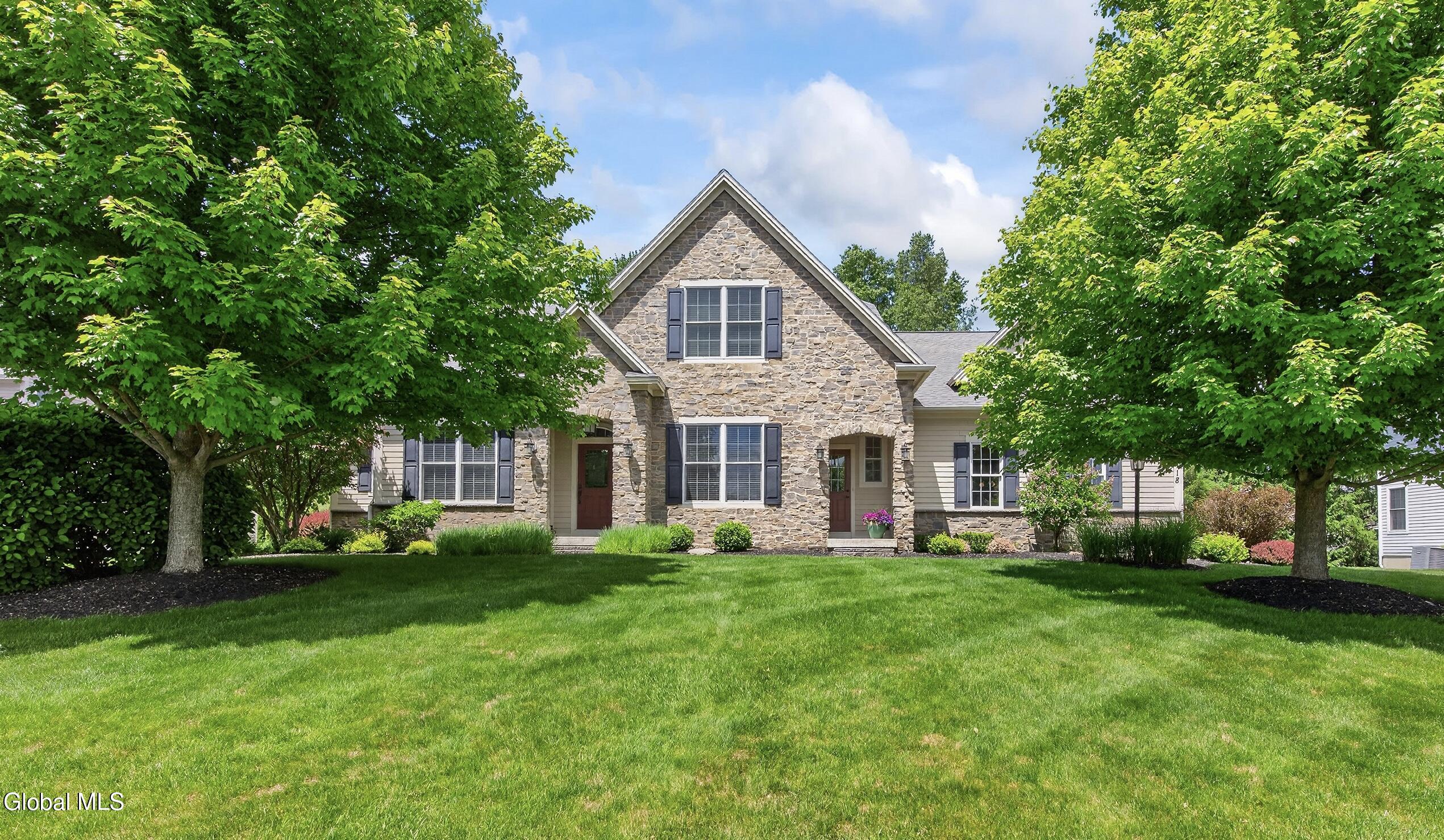 18 Burton Lane Loudonville NY 12211