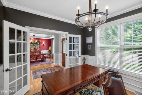 18 Burton Lane Loudonville NY 12211