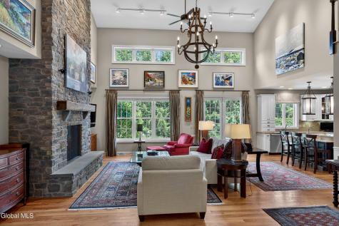 18 Burton Lane Loudonville NY 12211