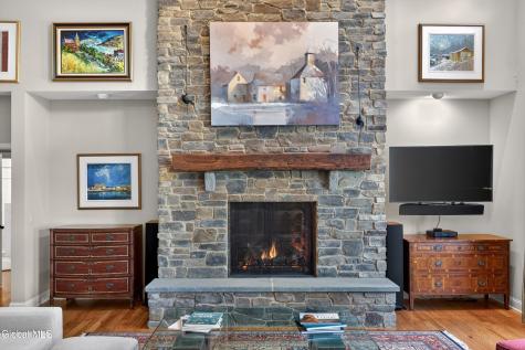 18 Burton Lane Loudonville NY 12211