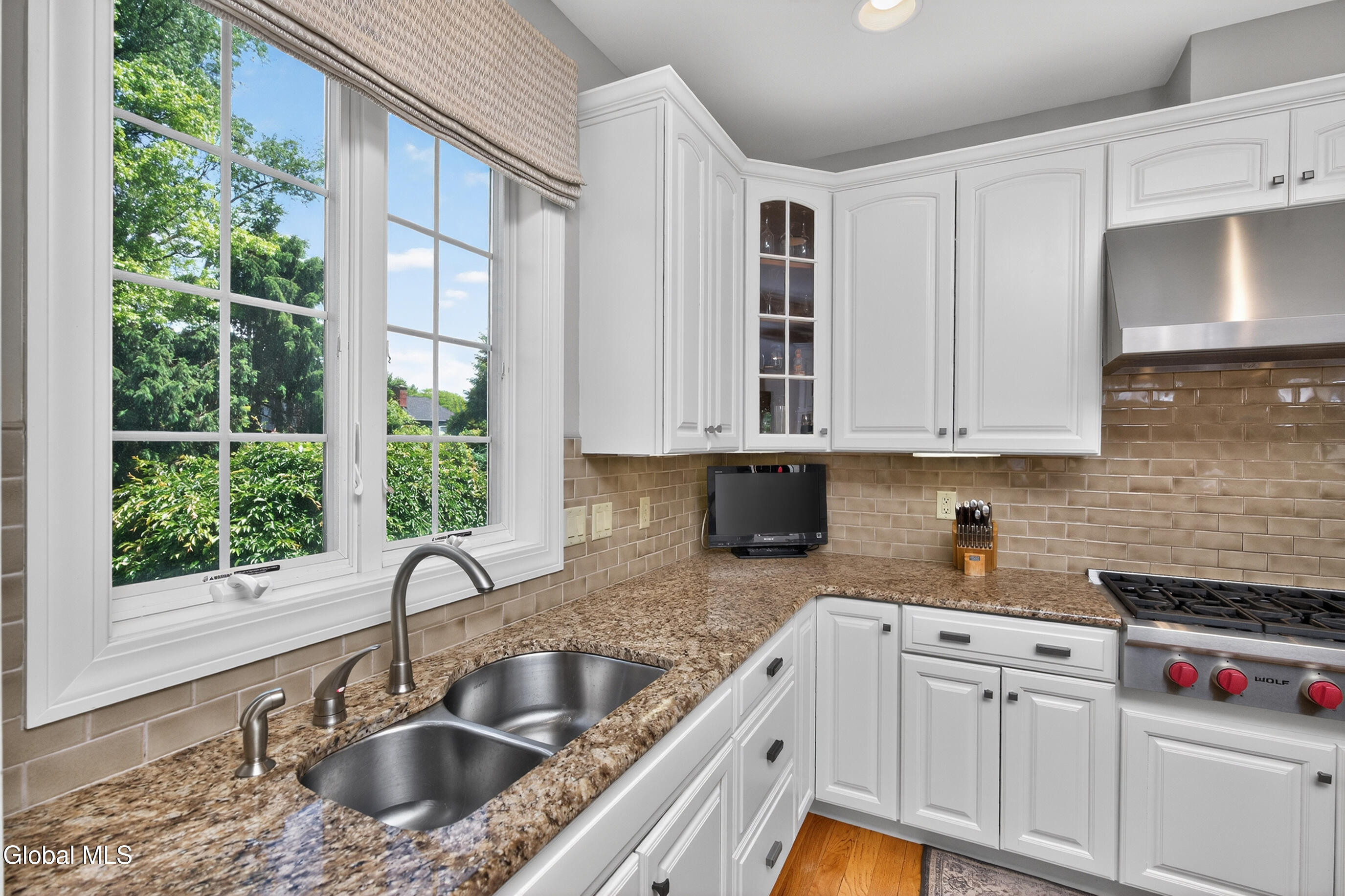 18 Burton Lane Loudonville NY 12211