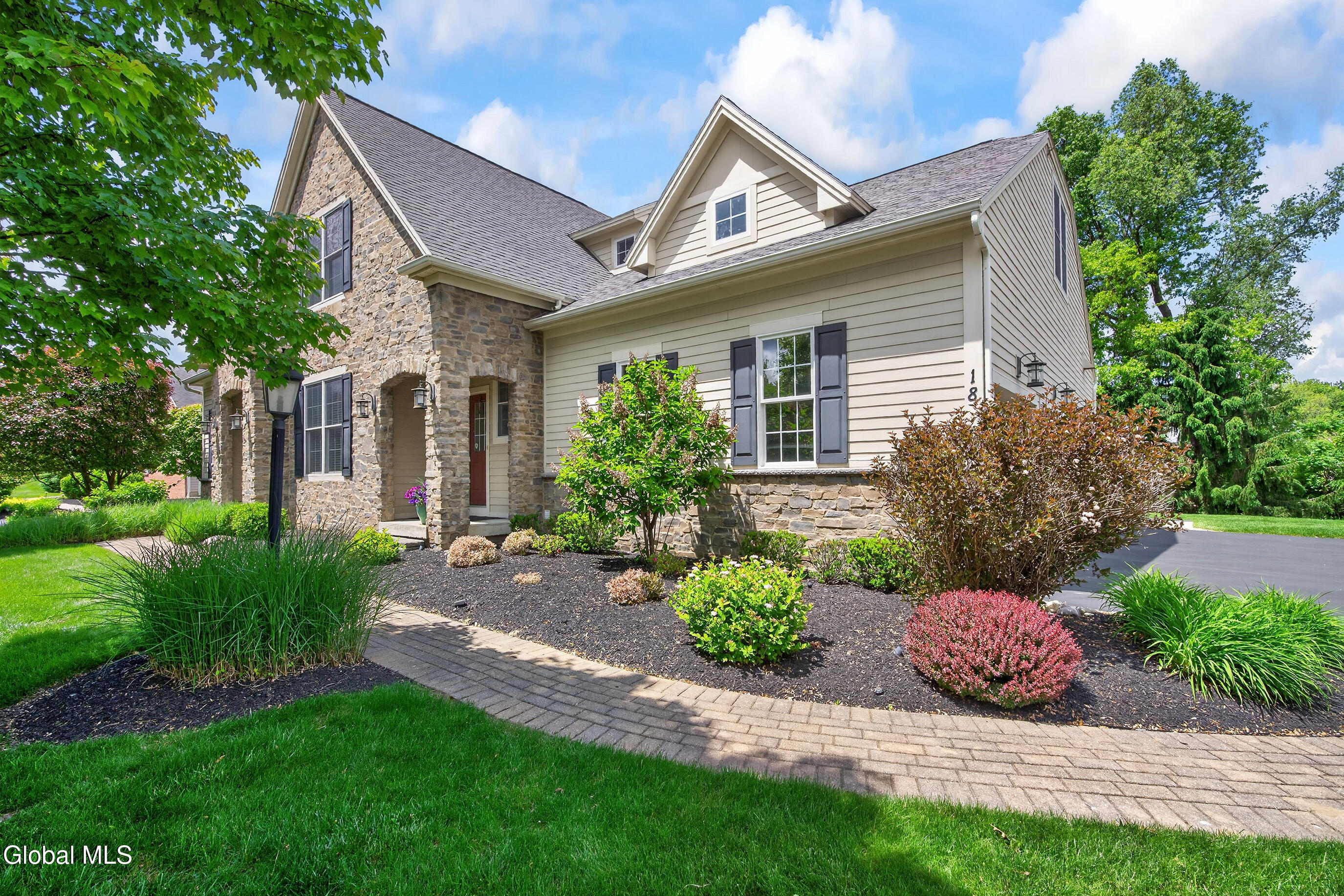 18 Burton Lane Loudonville NY 12211