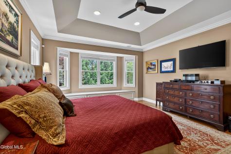18 Burton Lane Loudonville NY 12211