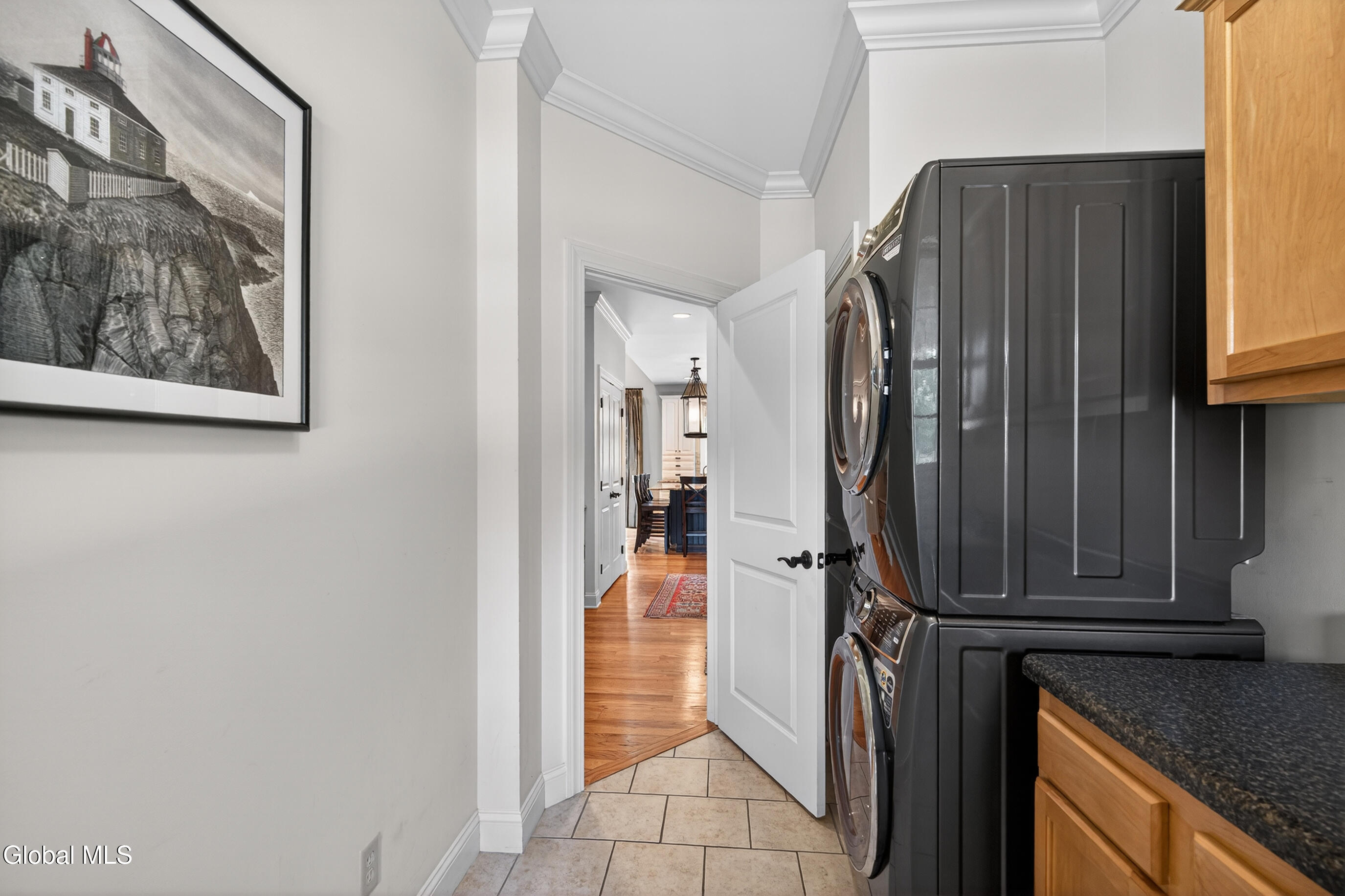18 Burton Lane Loudonville NY 12211