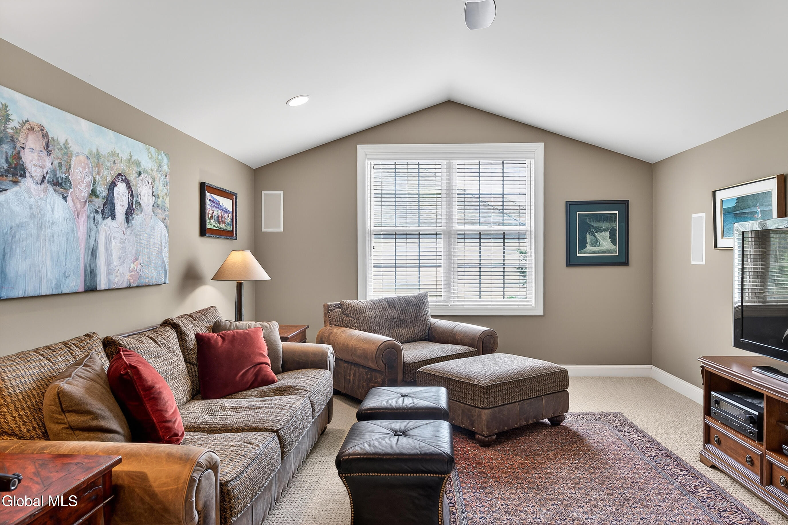 18 Burton Lane Loudonville NY 12211