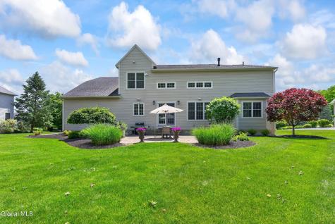 18 Burton Lane Loudonville NY 12211