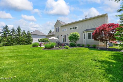 18 Burton Lane Loudonville NY 12211