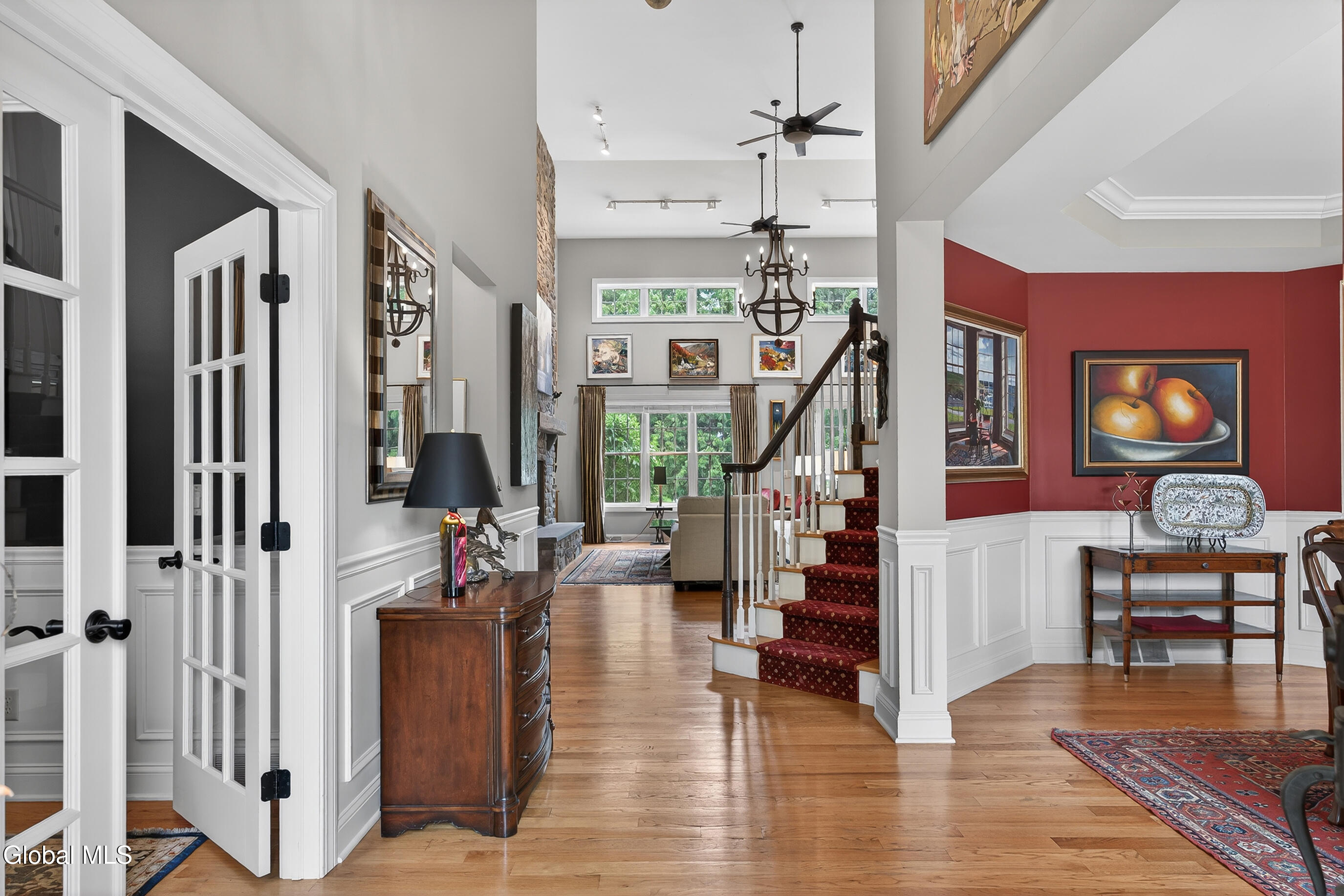 18 Burton Lane Loudonville NY 12211