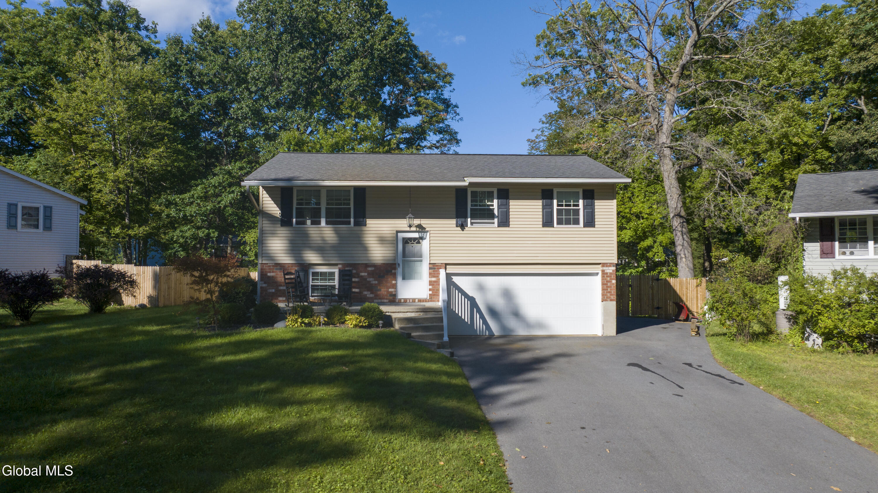 10 Deerleap Place Saratoga Springs NY 12866
