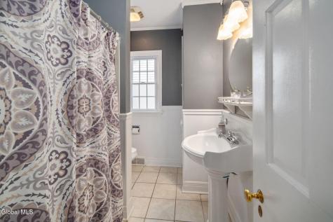 260 Consaul Road Colonie NY 12205
