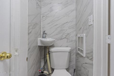 3 Manning Square Albany NY 12206