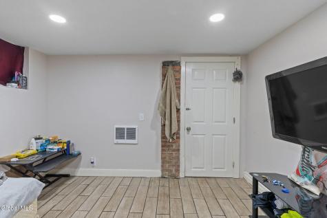 3 Manning Square Albany NY 12206