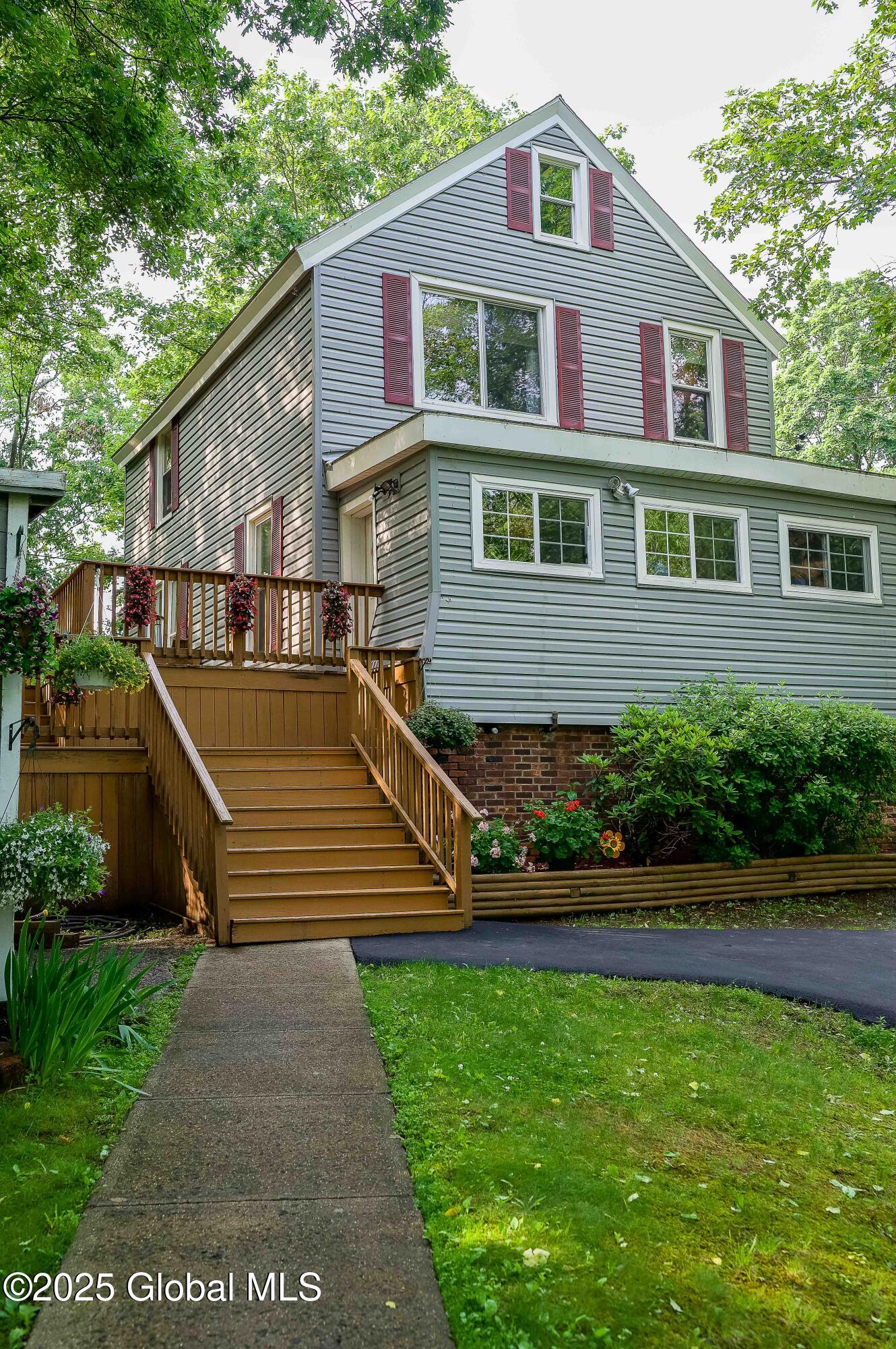 410 Lansing Avenue Troy NY 12182