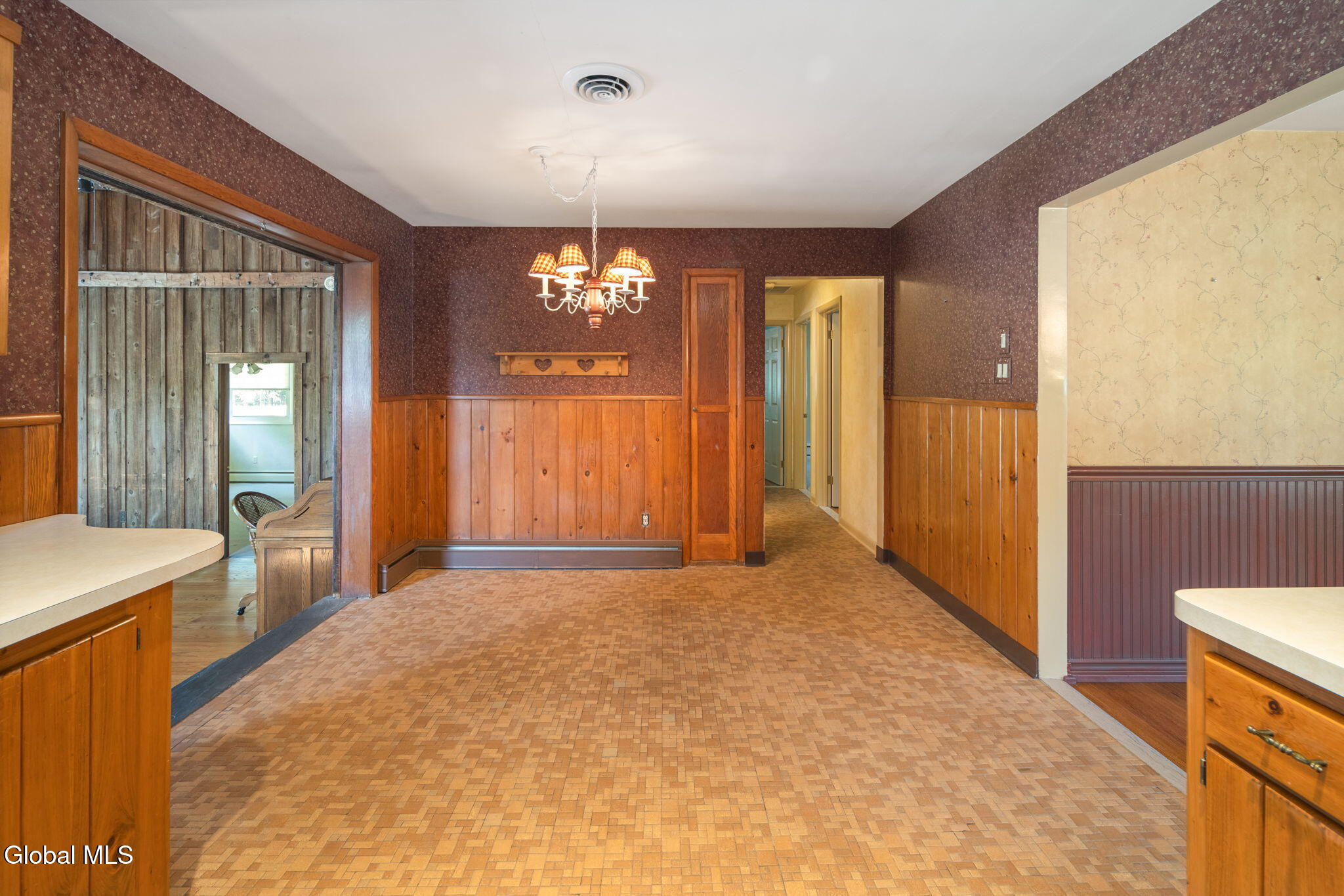 23 Nutwood Avenue Schenectady NY 12304