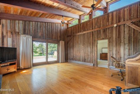 23 Nutwood Avenue Schenectady NY 12304