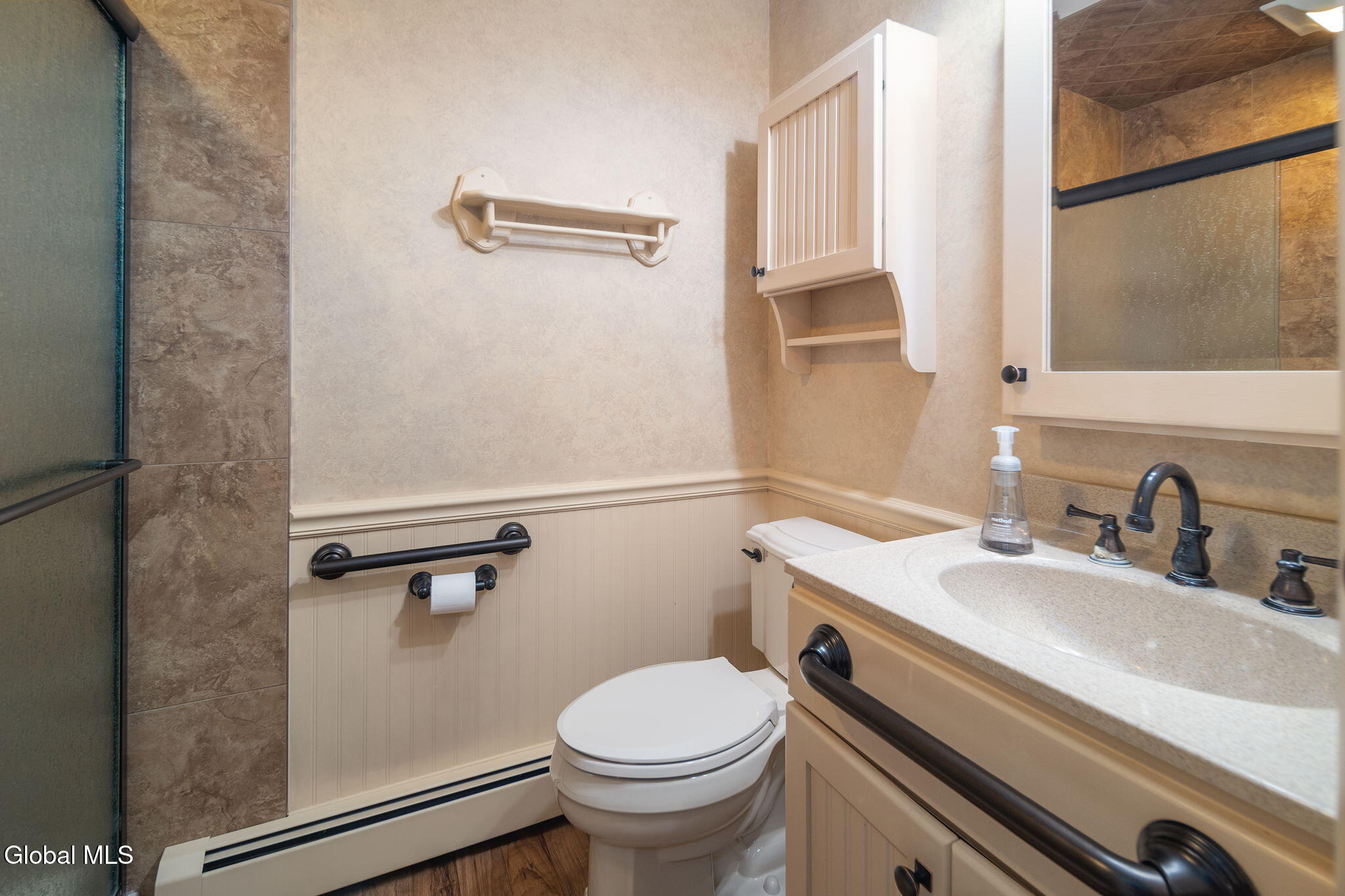 23 Nutwood Avenue Schenectady NY 12304