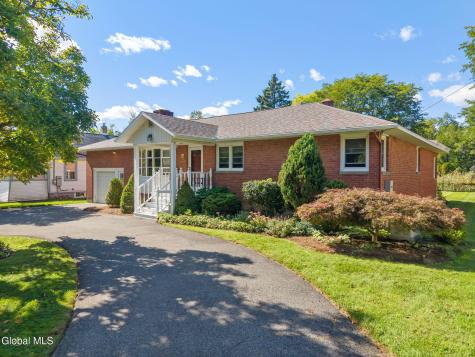 23 Nutwood Avenue Schenectady NY 12304
