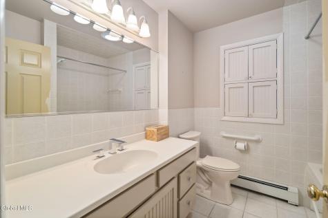 23 Nutwood Avenue Schenectady NY 12304