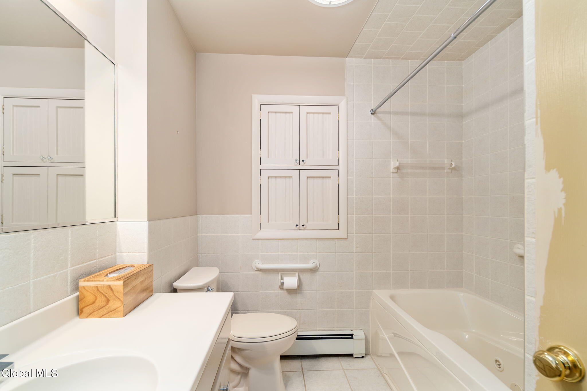 23 Nutwood Avenue Schenectady NY 12304