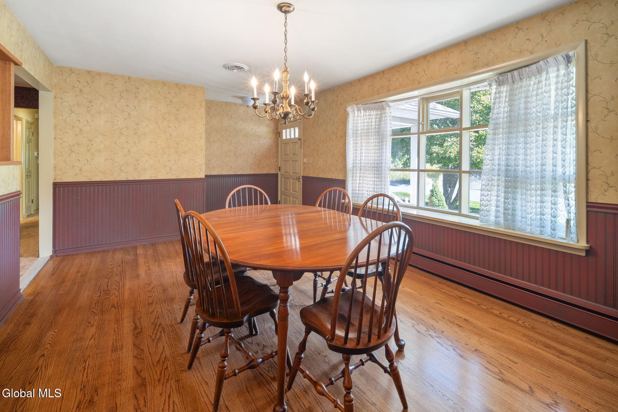 23 Nutwood Avenue Schenectady NY 12304