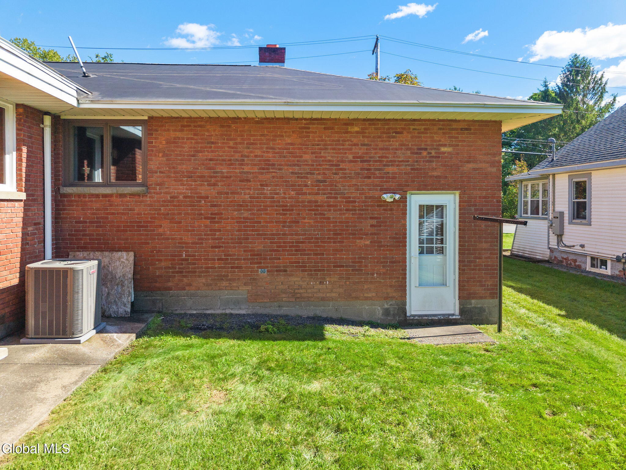 23 Nutwood Avenue Schenectady NY 12304