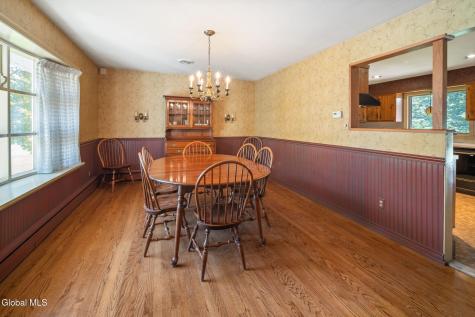 23 Nutwood Avenue Schenectady NY 12304