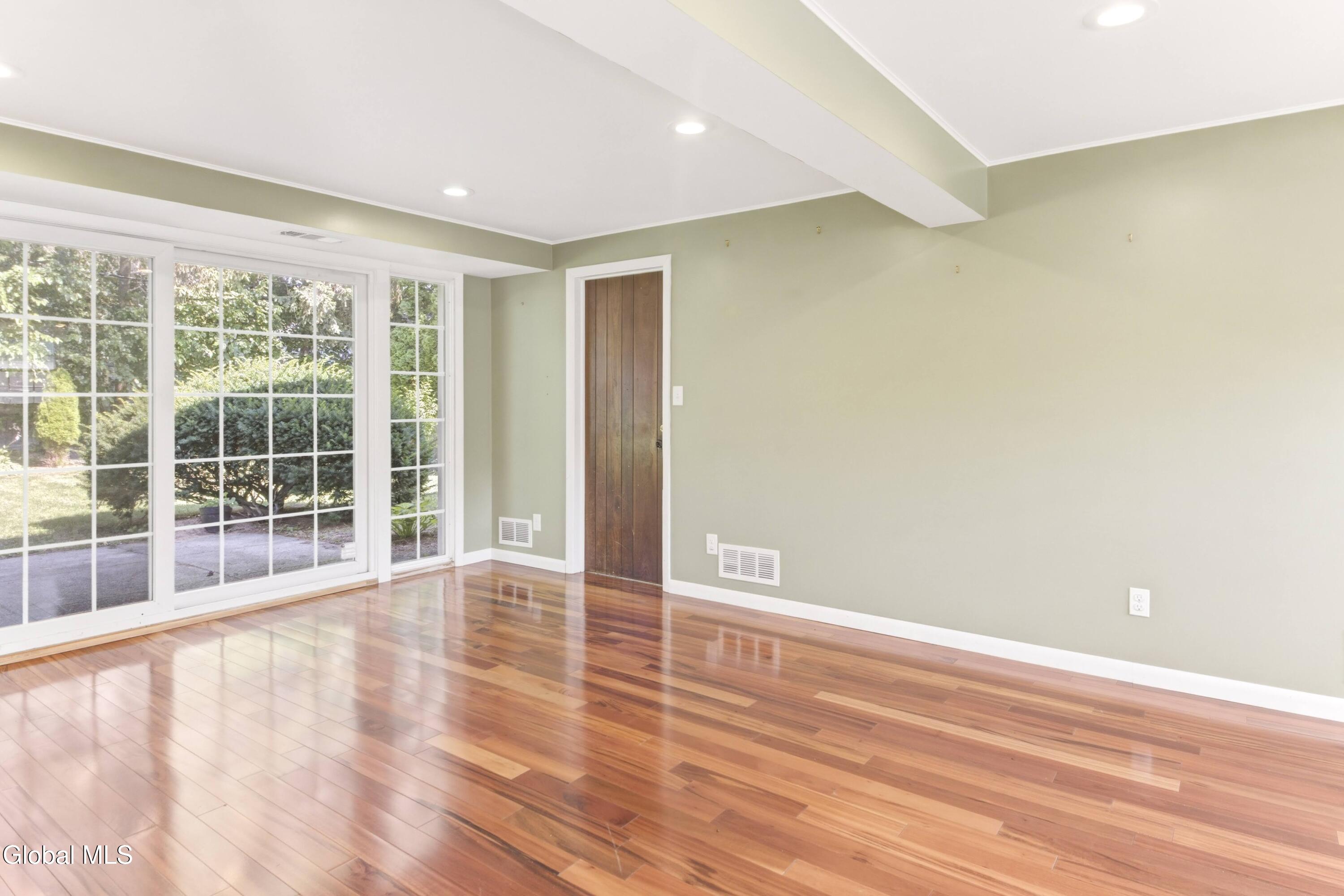 174 Ormond Street Albany NY 12208
