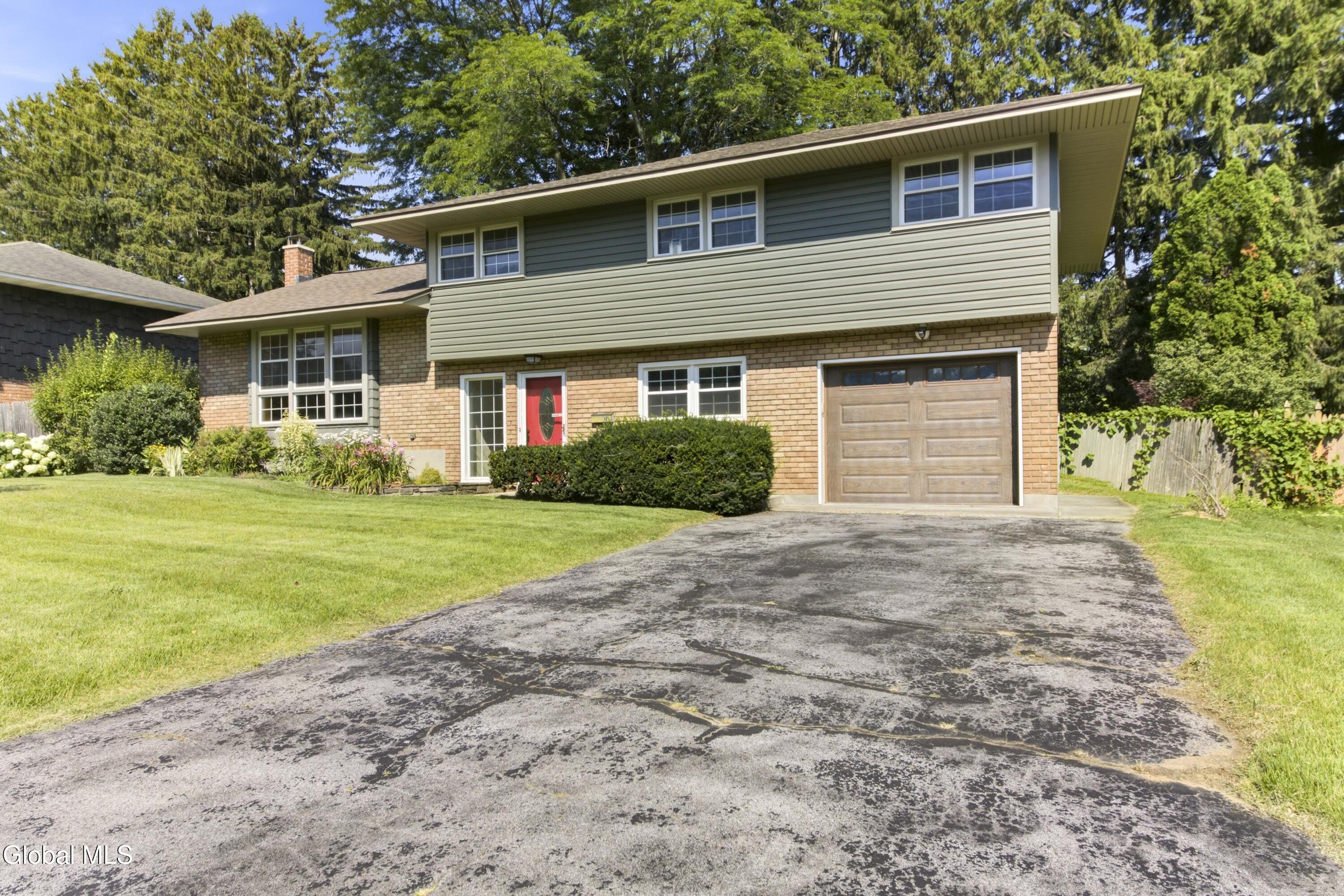 174 Ormond Street Albany NY 12208