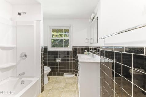 174 Ormond Street Albany NY 12208