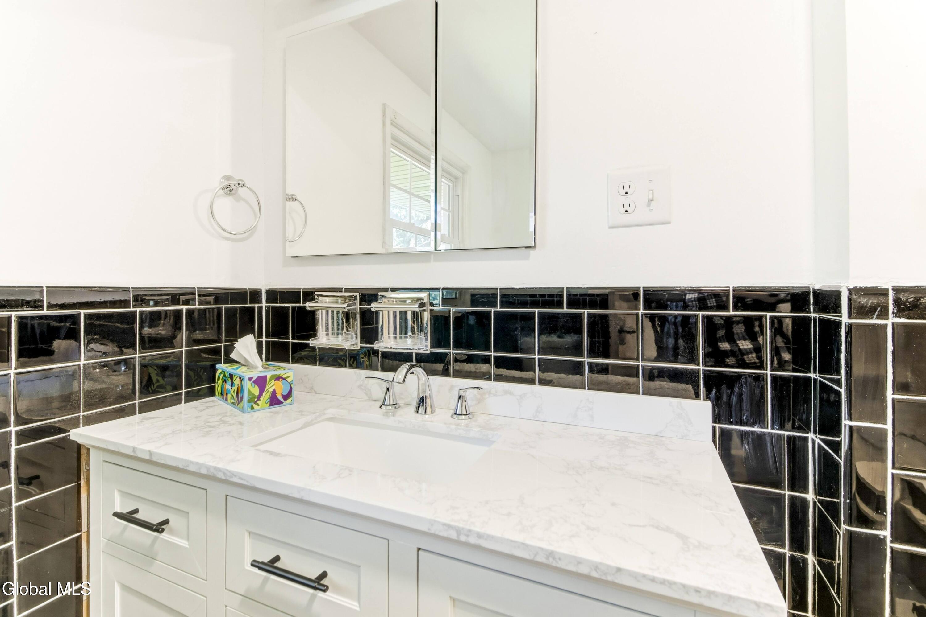 174 Ormond Street Albany NY 12208
