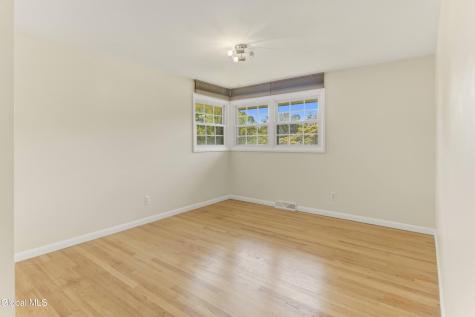 174 Ormond Street Albany NY 12208