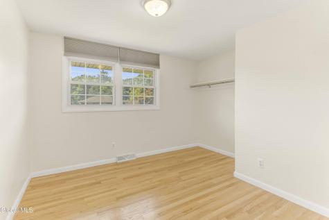 174 Ormond Street Albany NY 12208