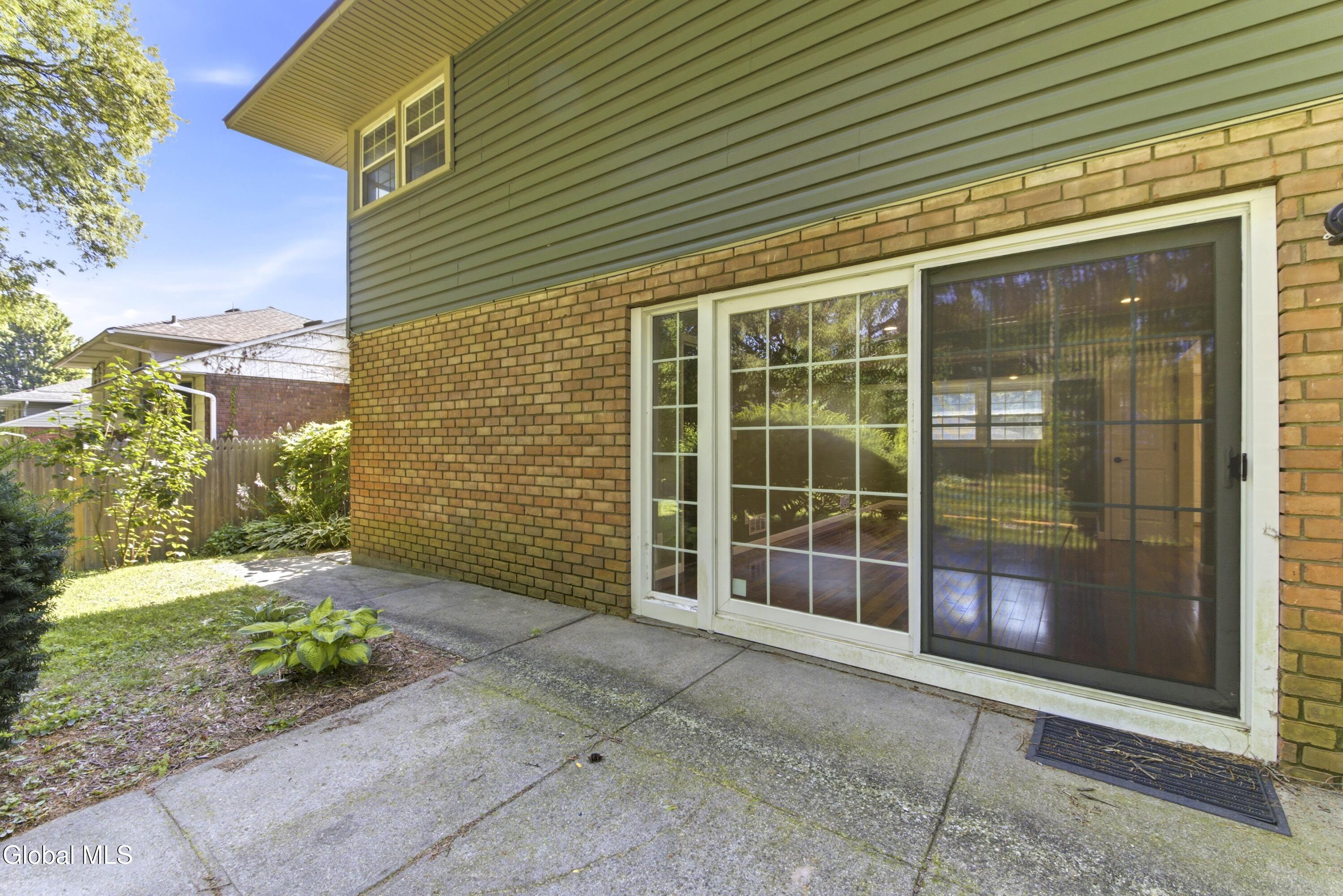 174 Ormond Street Albany NY 12208