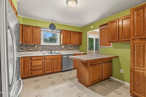 3086 E Old State Road Schenectady NY 12303