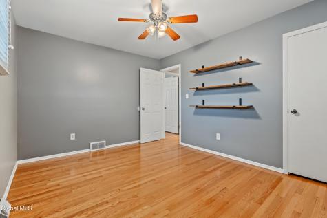3086 E Old State Road Schenectady NY 12303