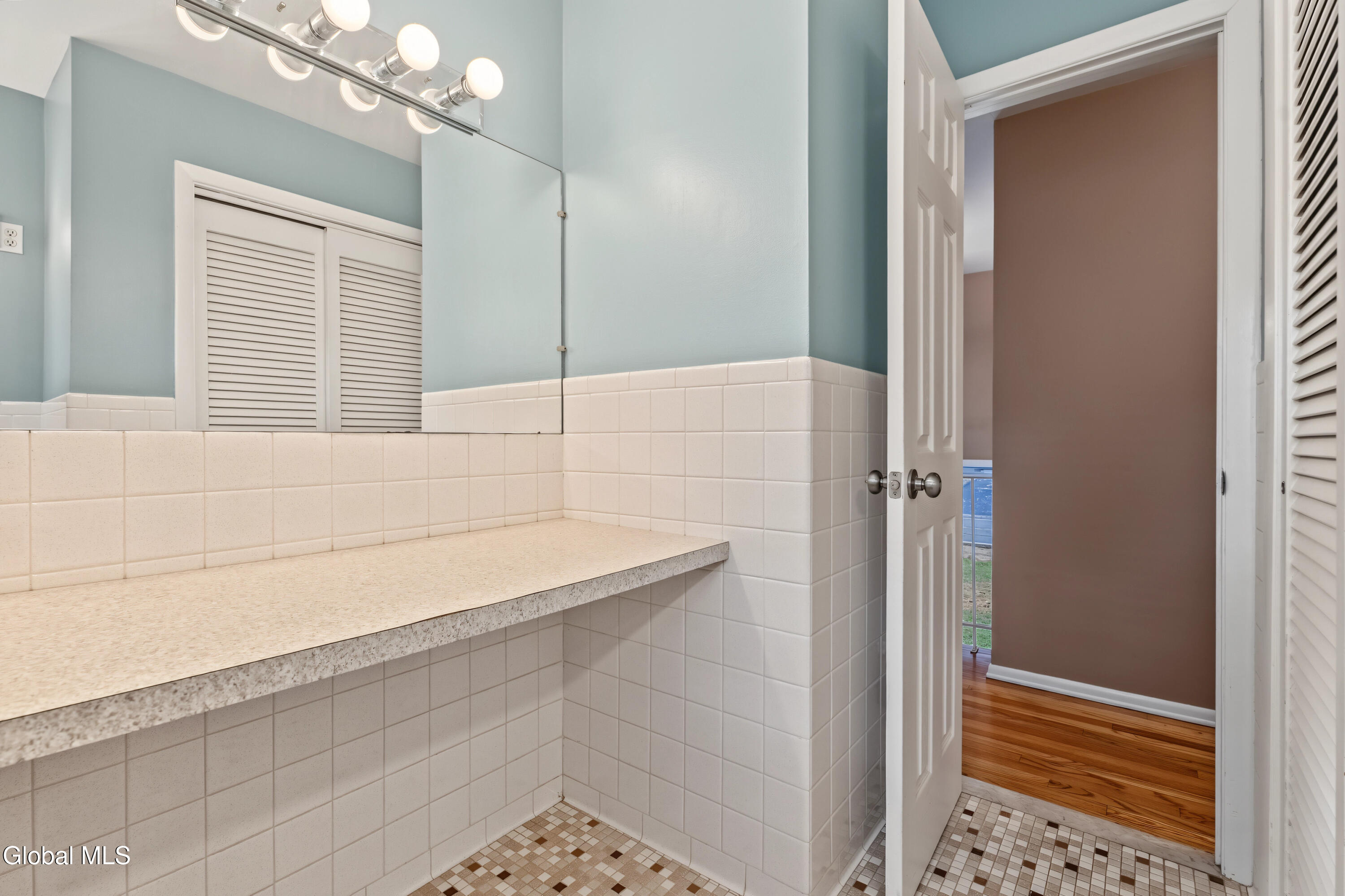 3086 E Old State Road Schenectady NY 12303